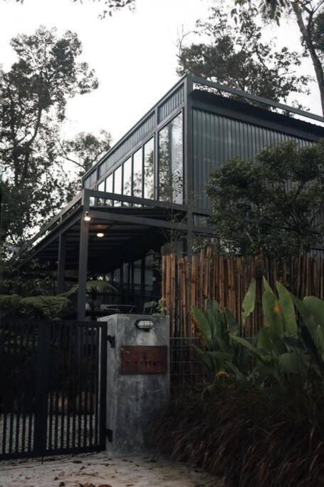 בטאנג קאלי The Estate Hulu Rening - Private Retreat Cabin מראה חיצוני תמונה