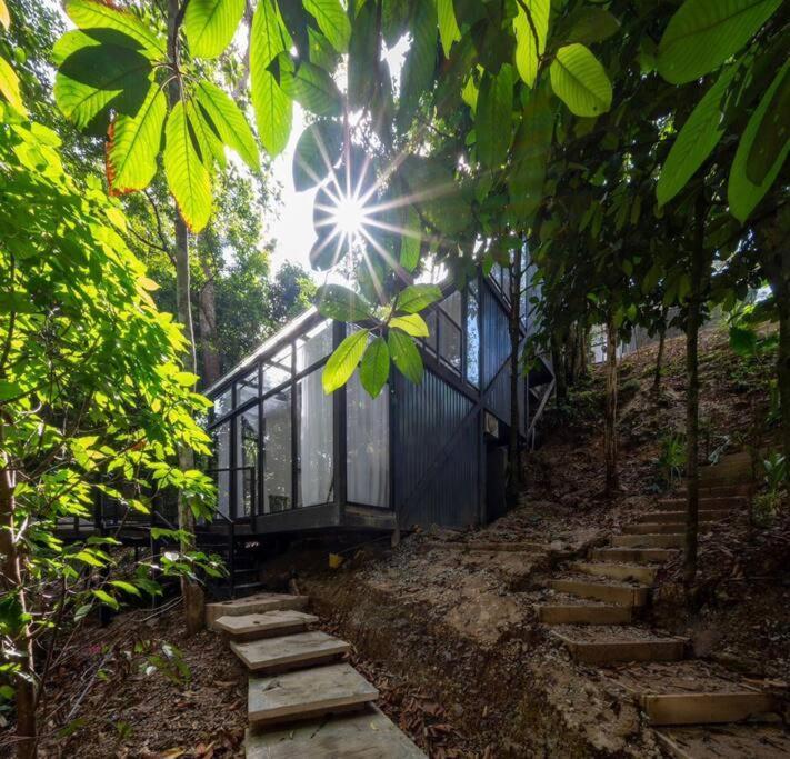 בטאנג קאלי The Estate Hulu Rening - Private Retreat Cabin מראה חיצוני תמונה